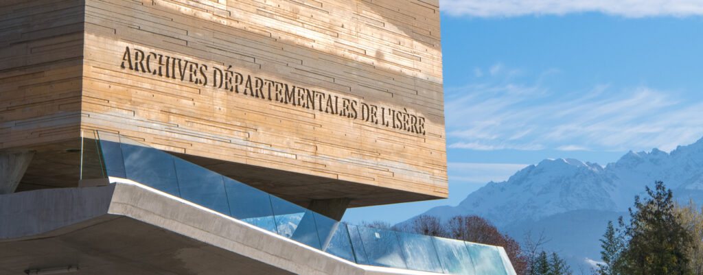 1ère visite : Le nouveau bâtiment des archives départementales